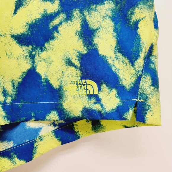 The North Face Running Shorts Women's Size XXL Regular Tie-Dye Blue/Yellow NEW - Picture 8 of 11